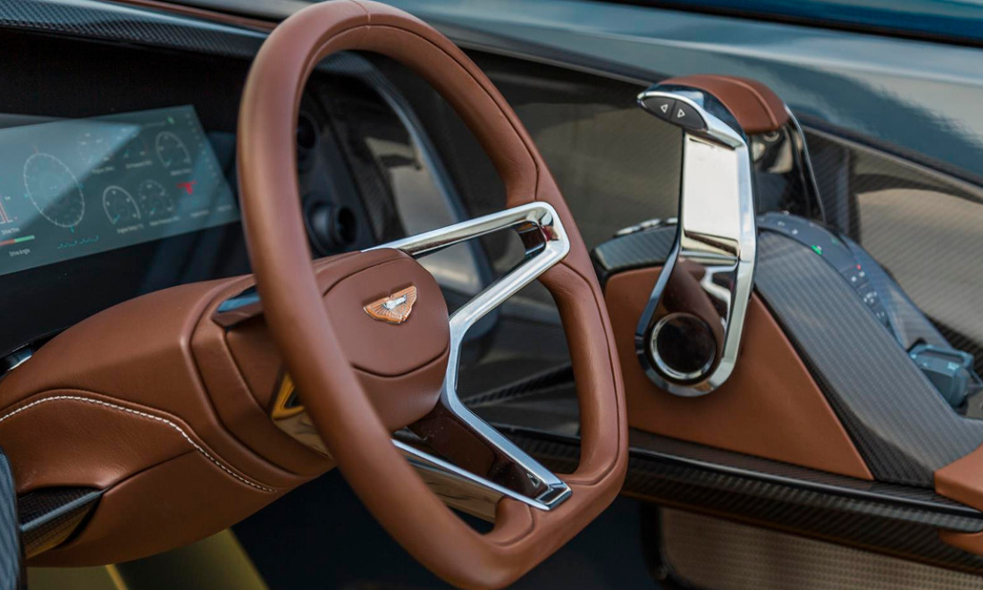 aston-martin-AM37-08