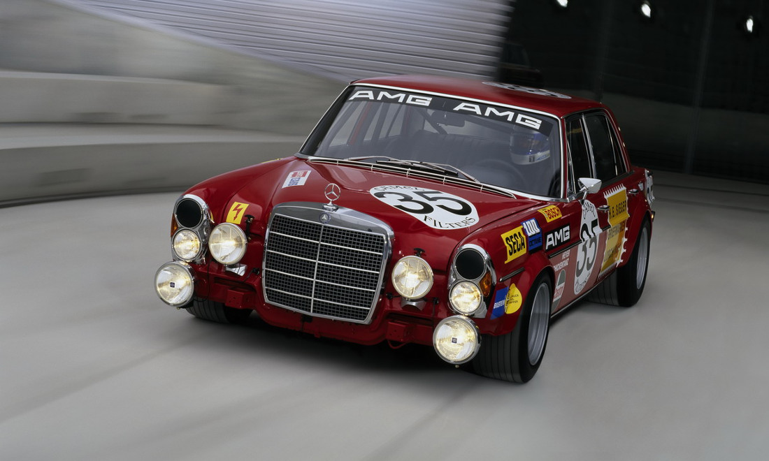 Mercedes-Benz-300-SEL-63-AMG-1971