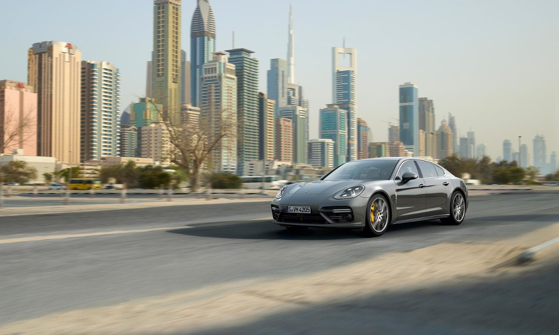 porsche-panamera-turbo-executive-7