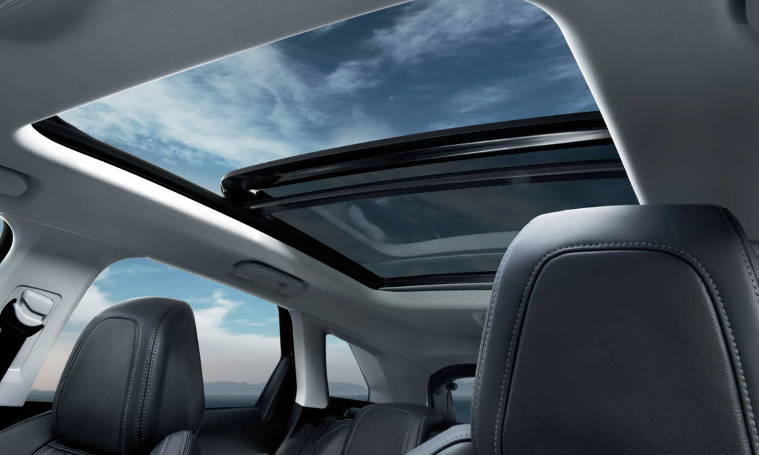 peugeot-3008-car-of-the-year-2017-4