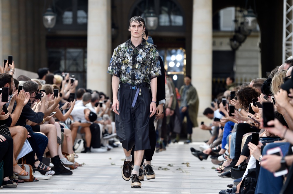 Louis Vuitton : Runway - Paris Fashion Week - Menswear Spring/Summer 2018