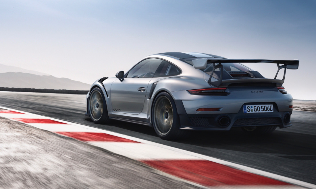 porsche-911-GT2-RS-7