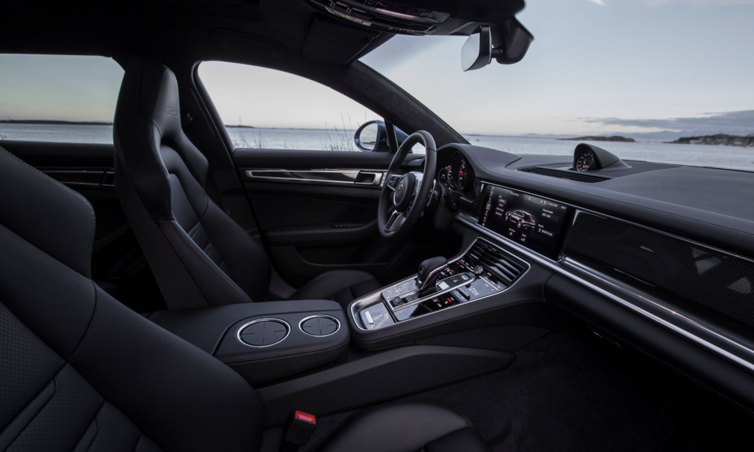 Porsche-Panamera-Turbo-S-E-Hybrid-ST-1