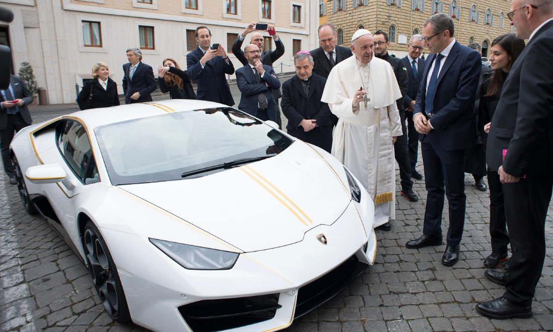 Lamborghini-Huracan-papa-francesco-1