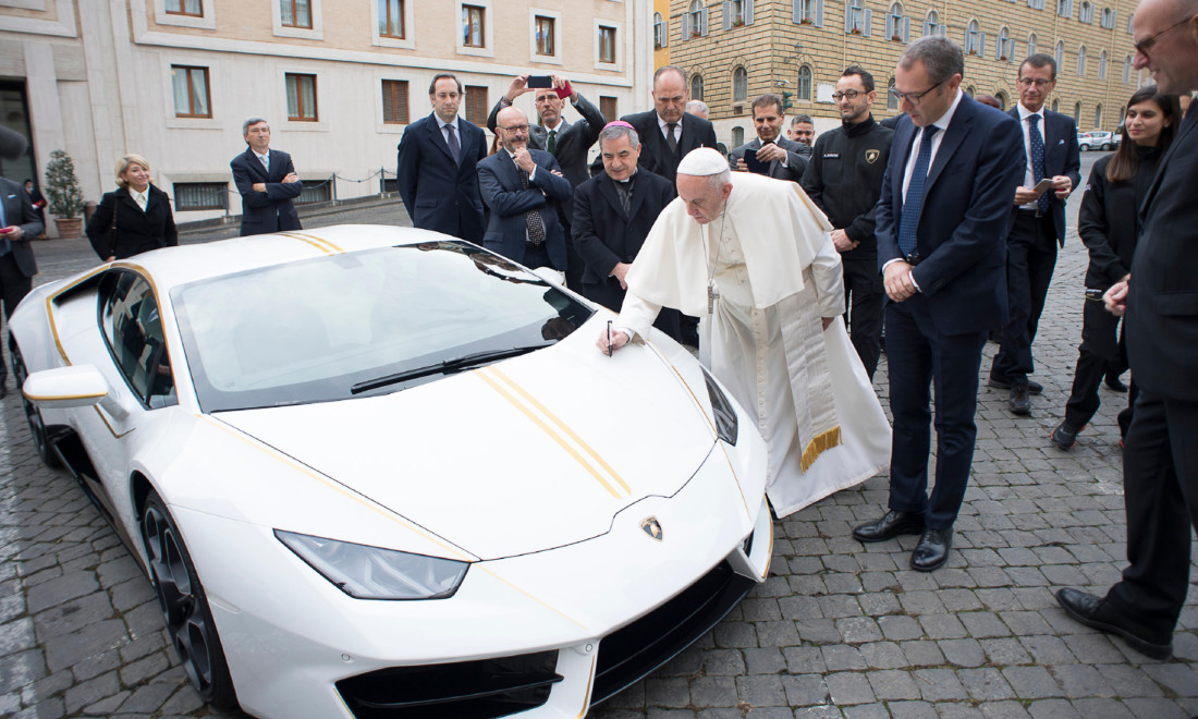 Lamborghini-Huracan-papa-francesco-2