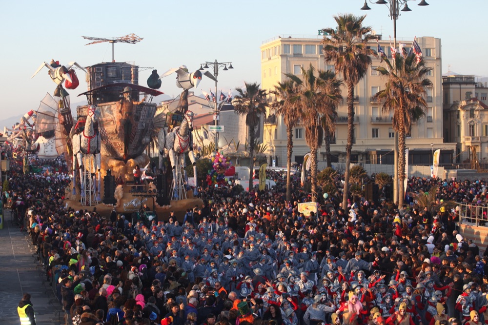 4 bis Carnevale di Viareggio