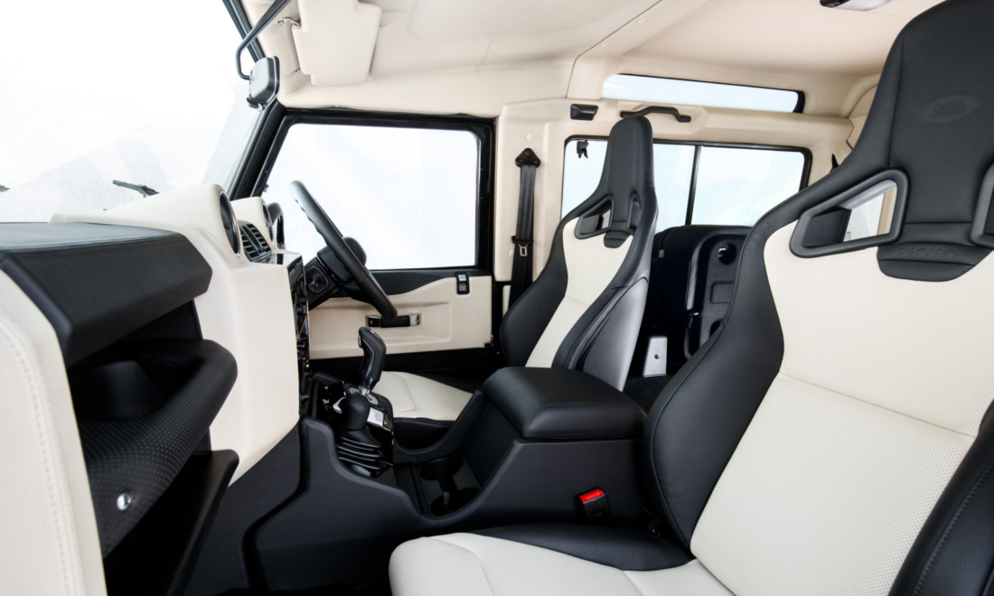 Land-Rover-Defender-Works-V8-10