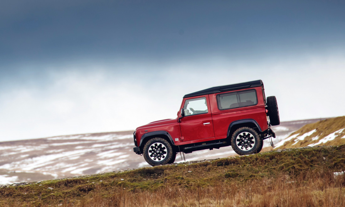 Land-Rover-Defender-Works-V8-3