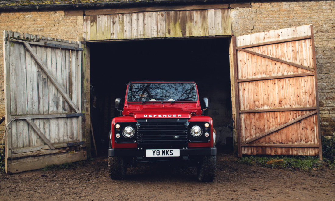 Land-Rover-Defender-Works-V8-8