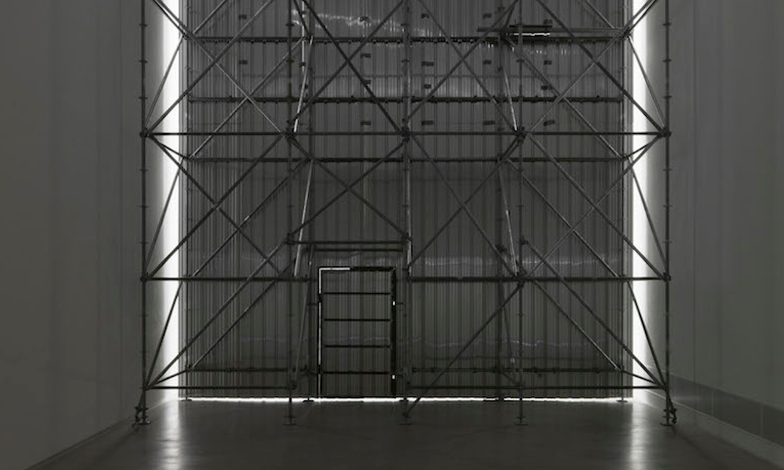 Monica-Bonvicini-Passing-Foto-JensZiehe