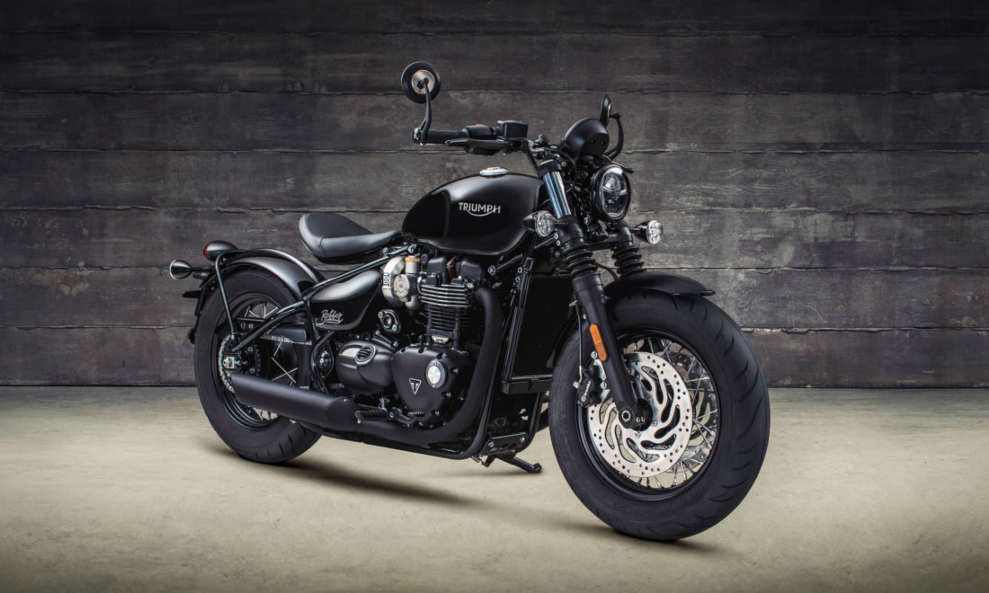 Triumph-Bonneville-Bobber-Black-2018