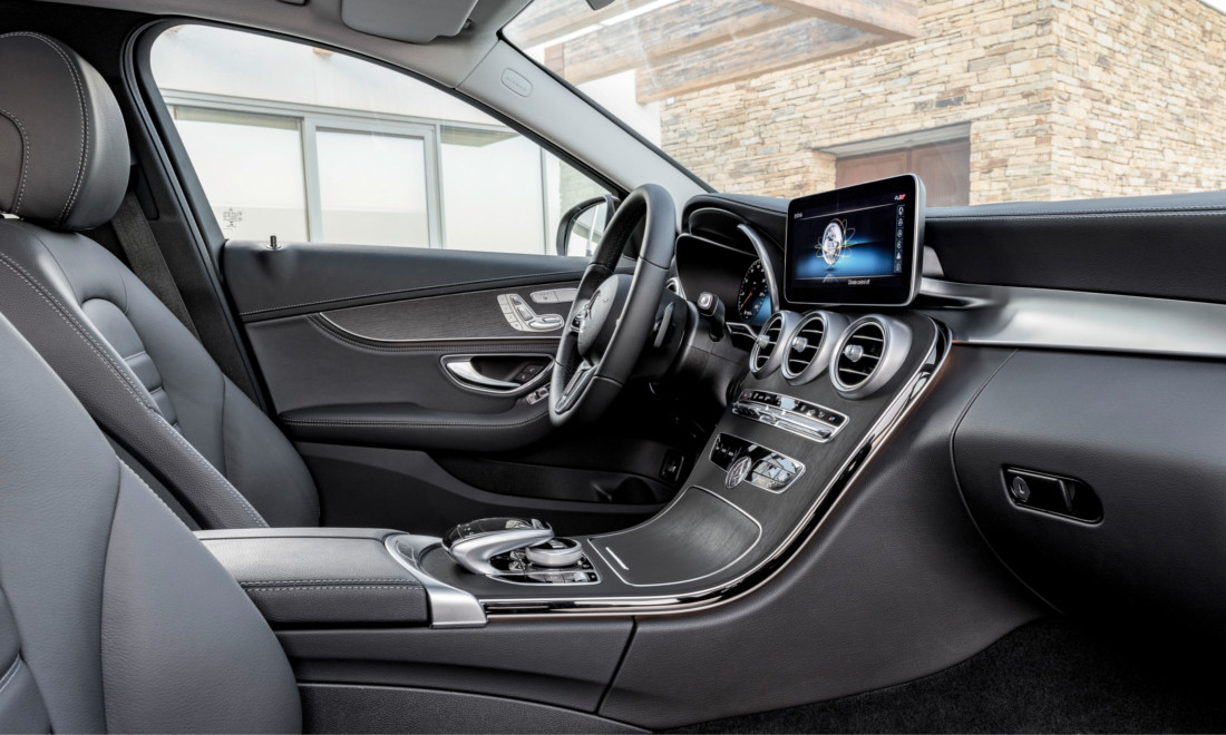 Mercedes-Benz-Classe-C-interni-2