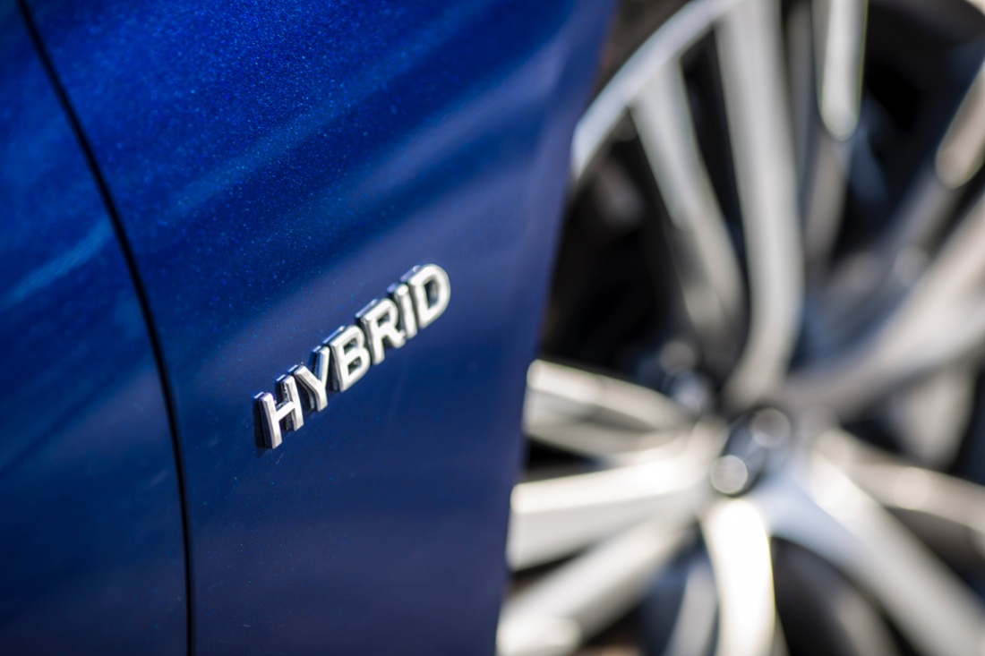 Infiniti Q50 Hybrid