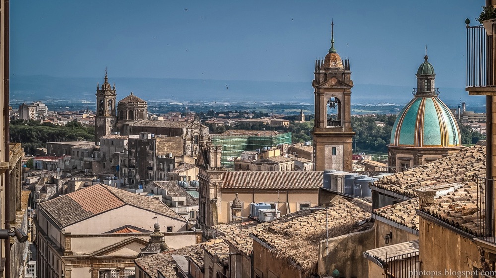3 Caltagirone
