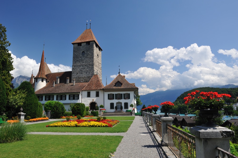 7 Castello di Spiez