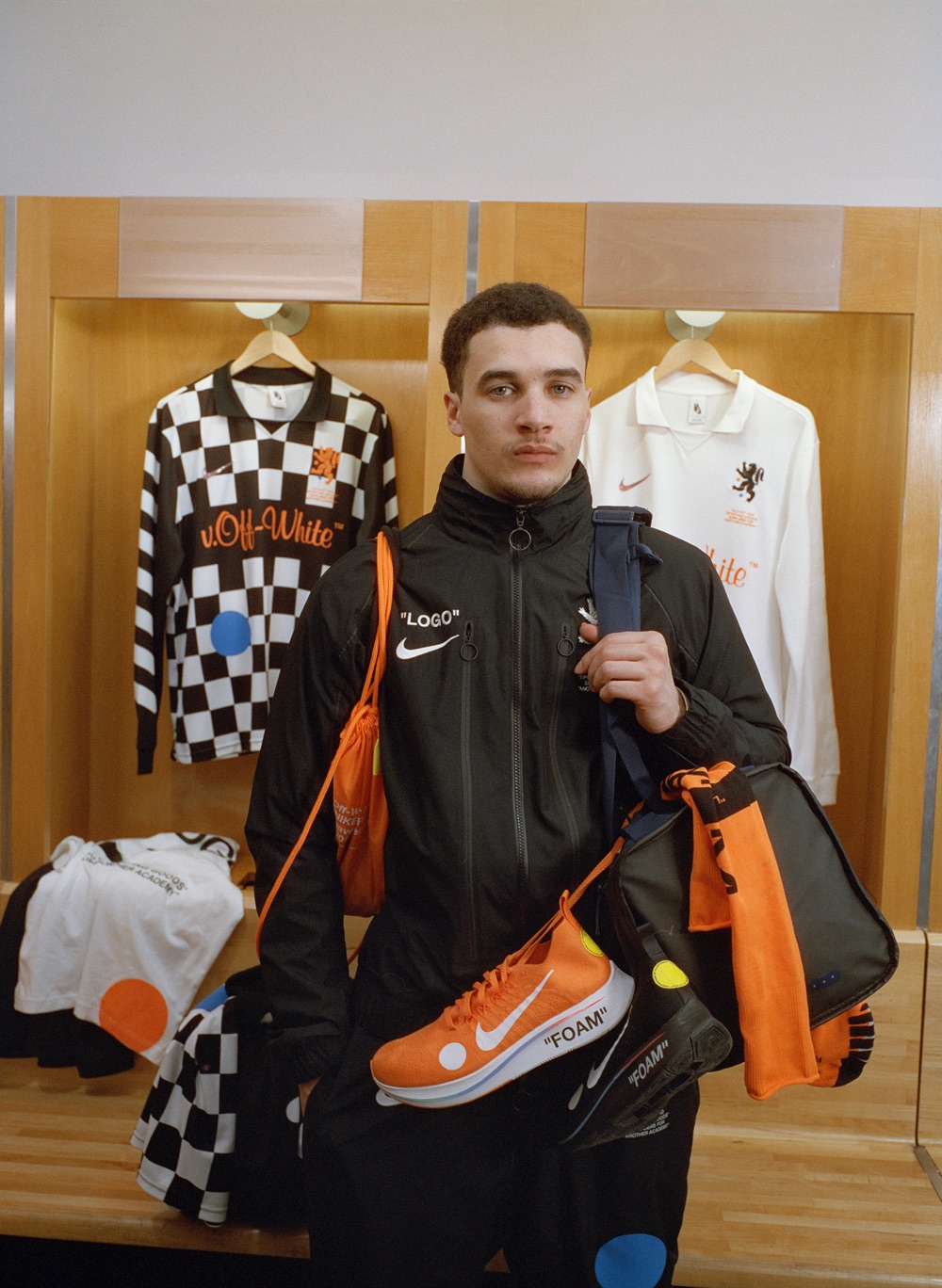 Nike x Off-White Football Mon Amour (2)
