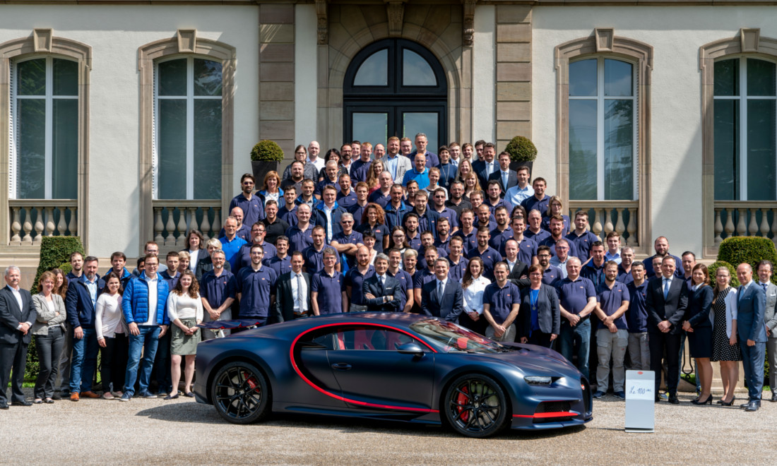 Bugatti-Chiron-100-1