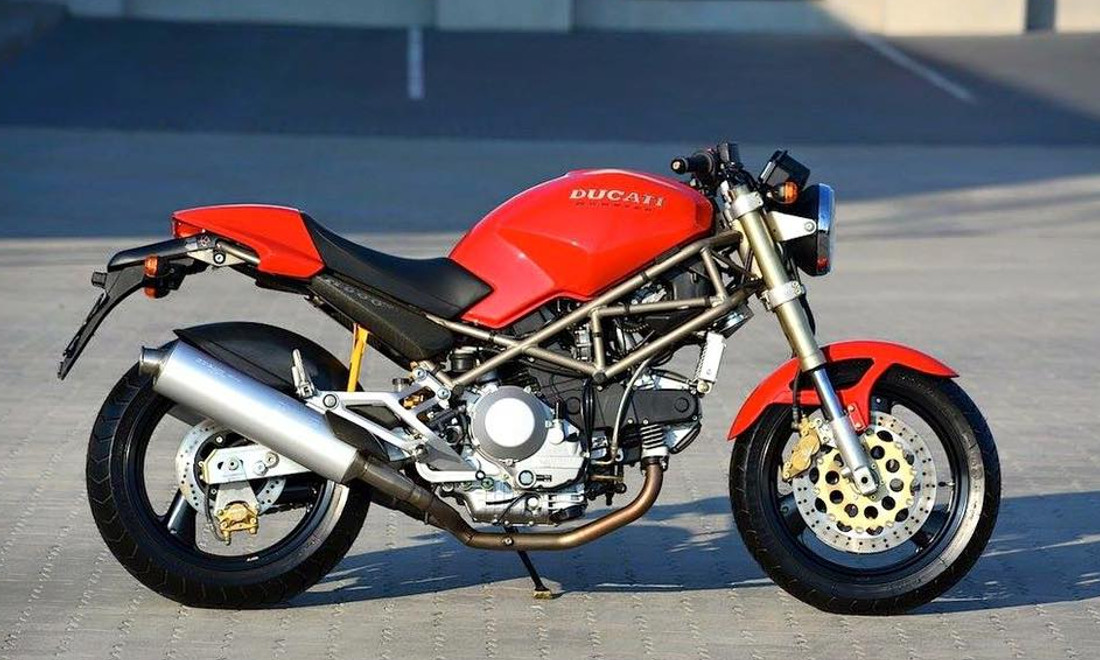 Ducati-Monster-900-1993