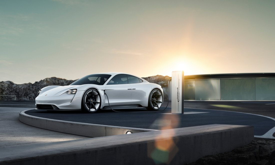 Porsche-mission-E-4