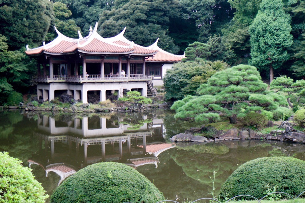 5 Shinjuku-Gyoen