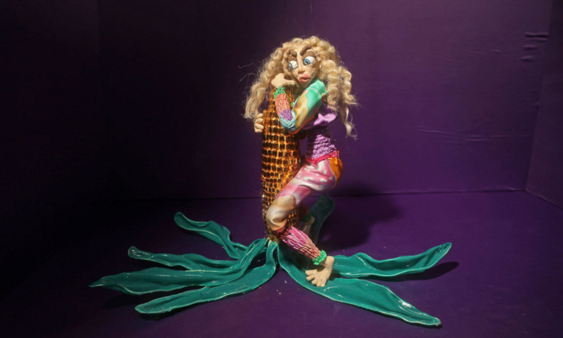 djurberg-nathalie-berg-hans-worship-2016-film-still