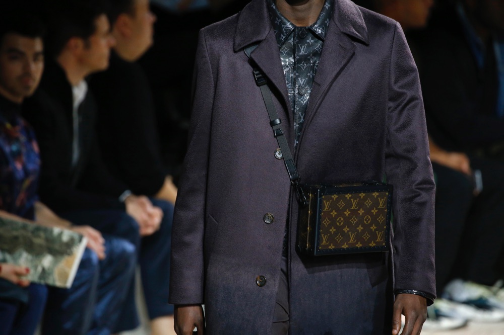 Louis Vuitton : Details - Paris Fashion Week - Menswear F/W 2018-2019