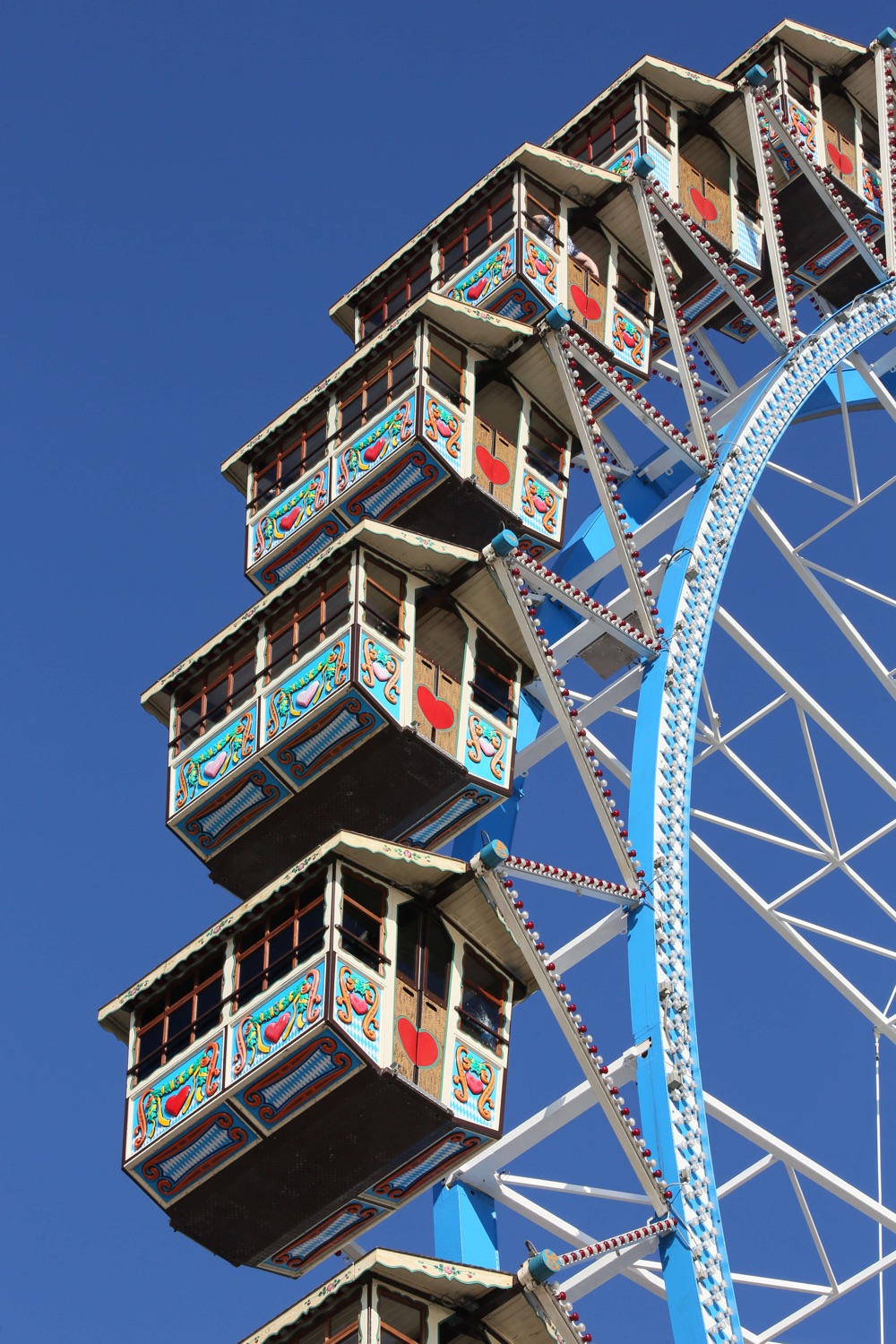 4 Muenchner Oktoberfest Riesenrad