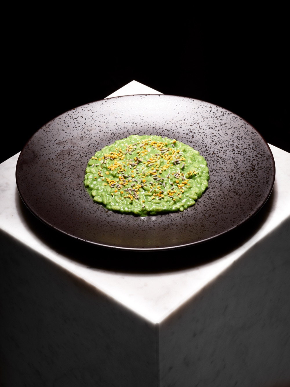 Eugenio Boer - Think Green_risotto all'ortica, polline, lavanda - © Marco Varoli