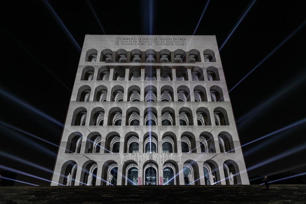 01_FENDI for Lux Formae videomapping PDCI by Laszlo Bordos for Videocittà