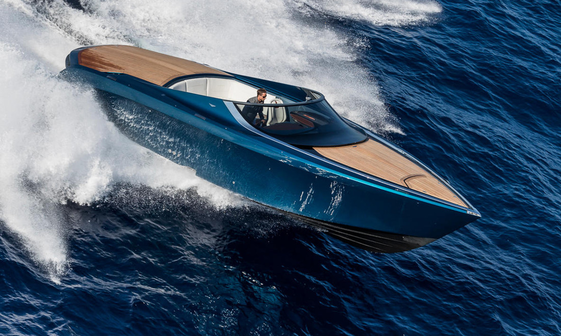 Aston-Martin-AM-37-1