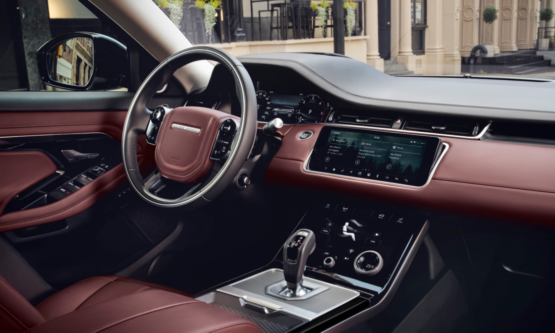 Range-Rover-Evoque-2019-10