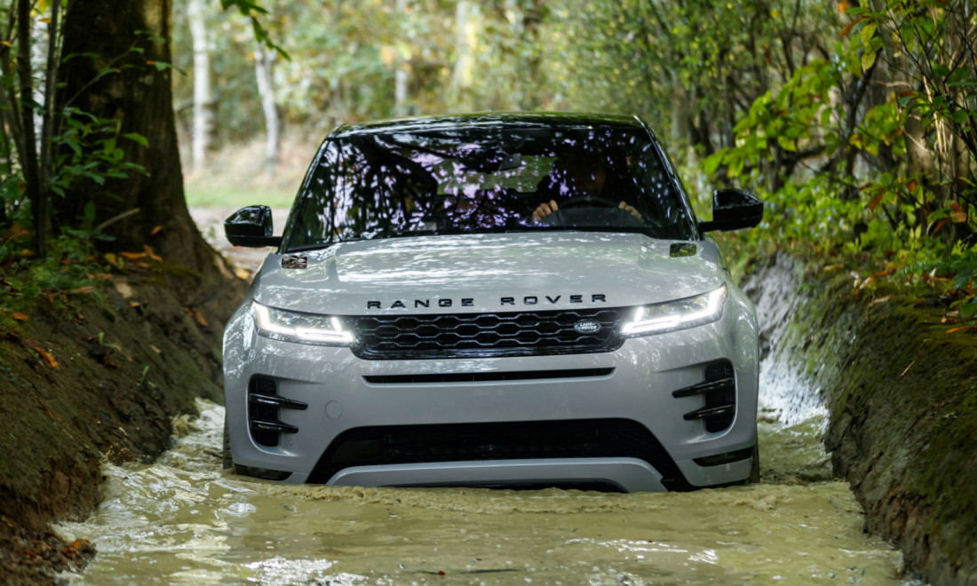 Range-Rover-Evoque-2019-9
