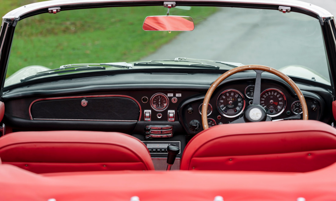 Aston-Martin-DB6-MkII-Volante-1970-elettrica-3