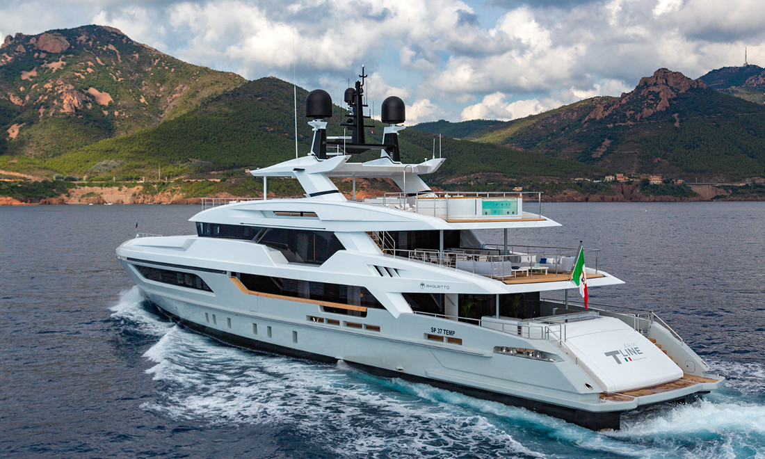 Baglietto-Silver-Fox-2