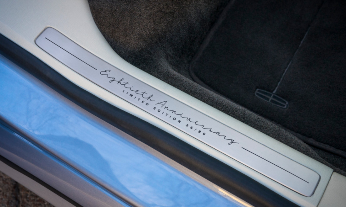 Lincoln-Continental-Coach-Door-Edition-11