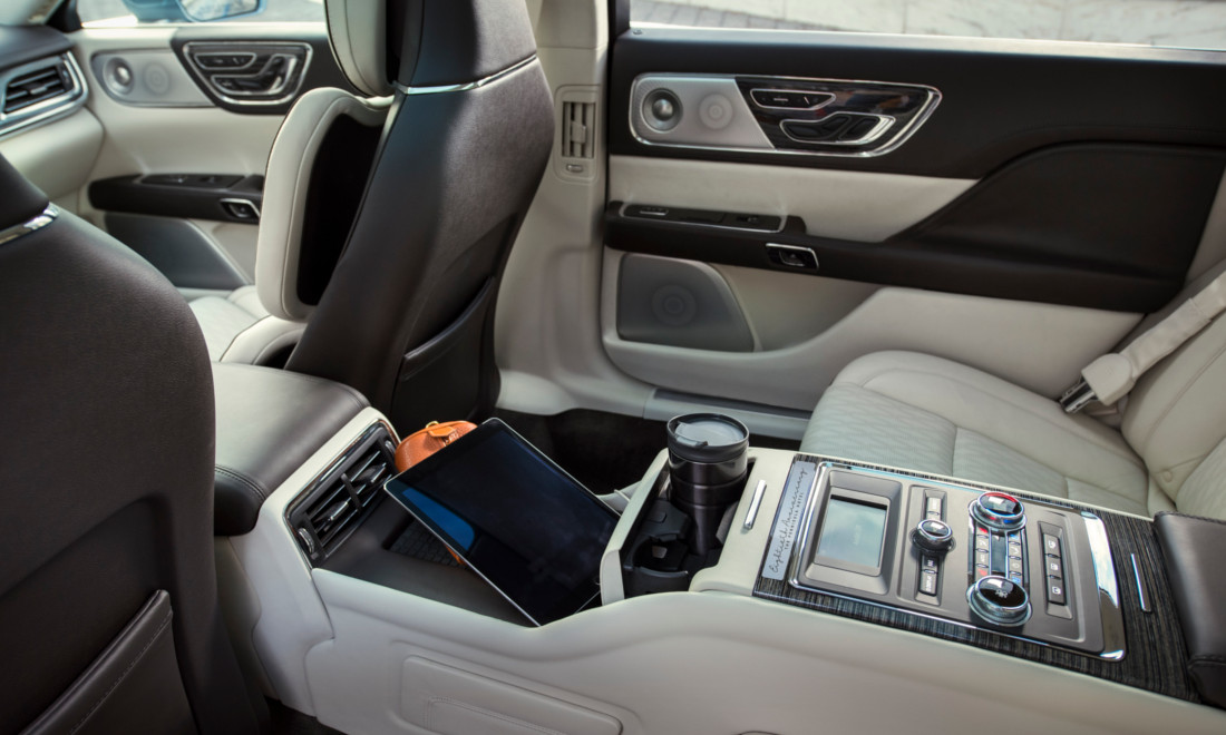 Lincoln-Continental-Coach-Door-Edition-12