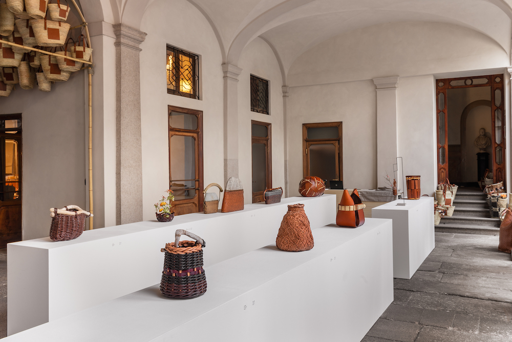 07 LOEWE Baskets_Salone del Mobile 2019_Set-up Images
