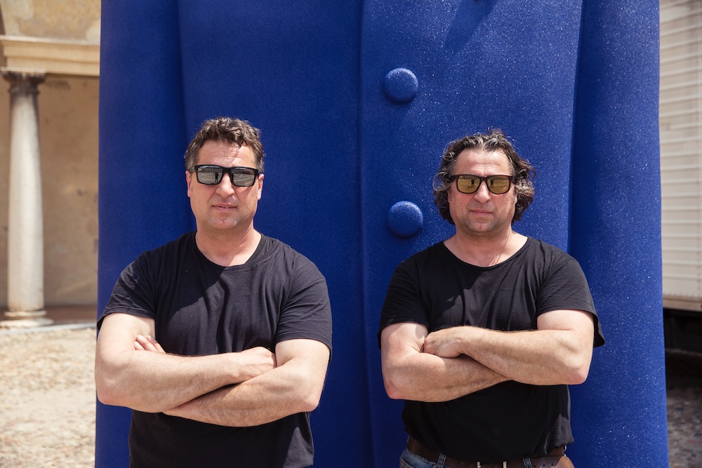LUCIO E PEPPE PERONE IN PIAZZA CASTELLO