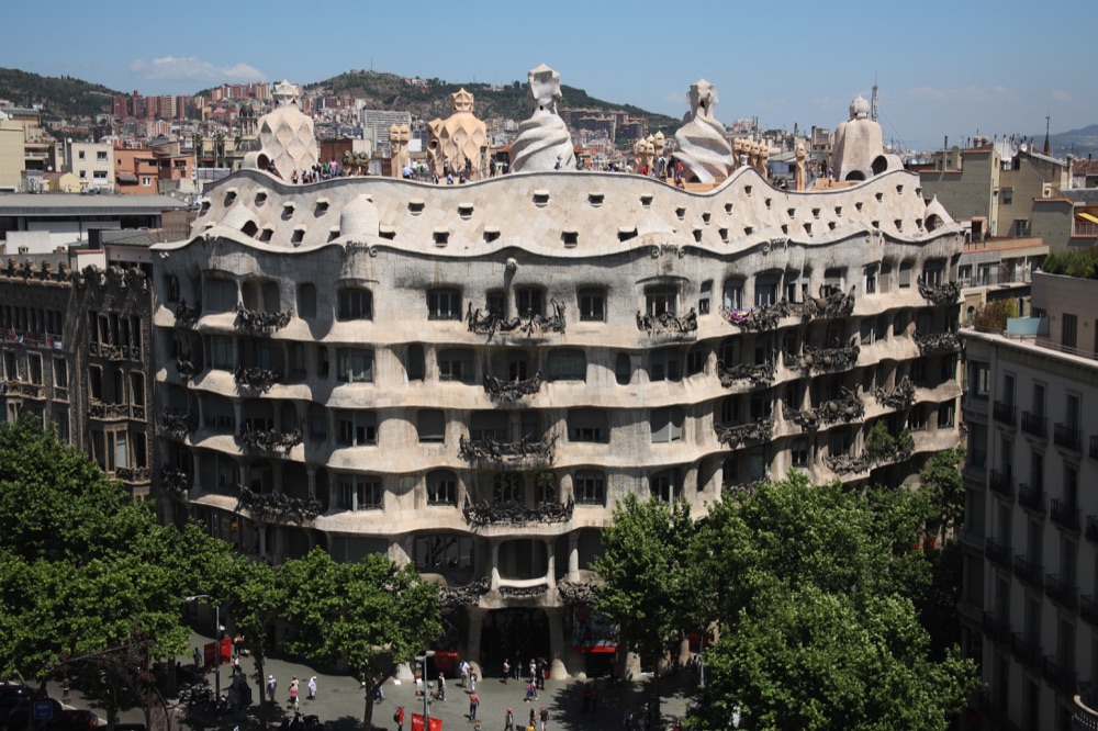 6 Casa Milà (La Pedrera) 6 Casa Milà (La Pedrera)