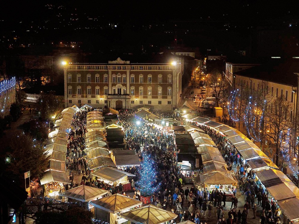 5 TRENTO Mercatino di Natale