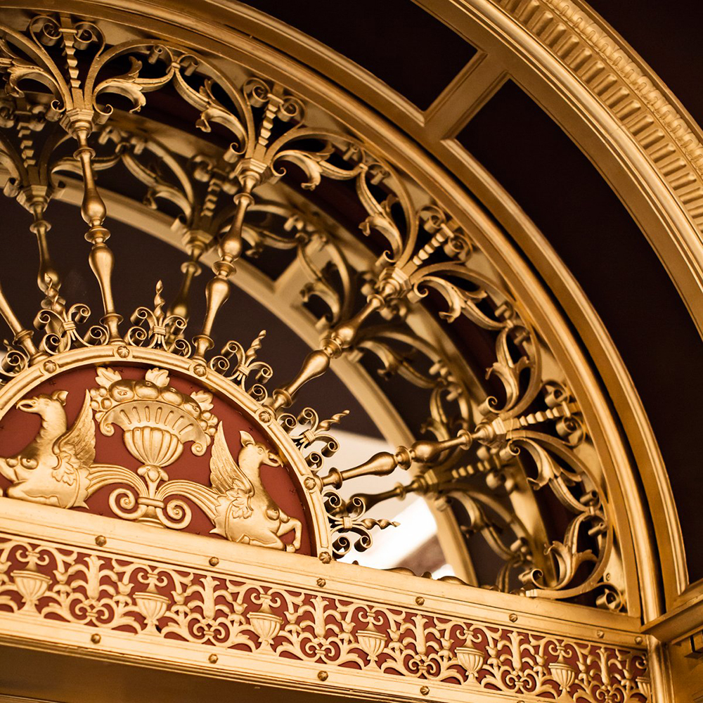 london-the-grill-at-the-dorchester-detail-door-square