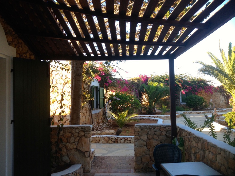 10 Dammuso Cupola Bianca