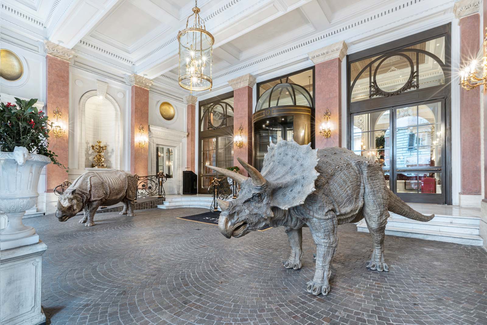 If I Died” veduta della mostra di Sun Yuan & Peng Yu, The St Regis Rome 2020 Courtesy the artists and Galleria Contin (8)