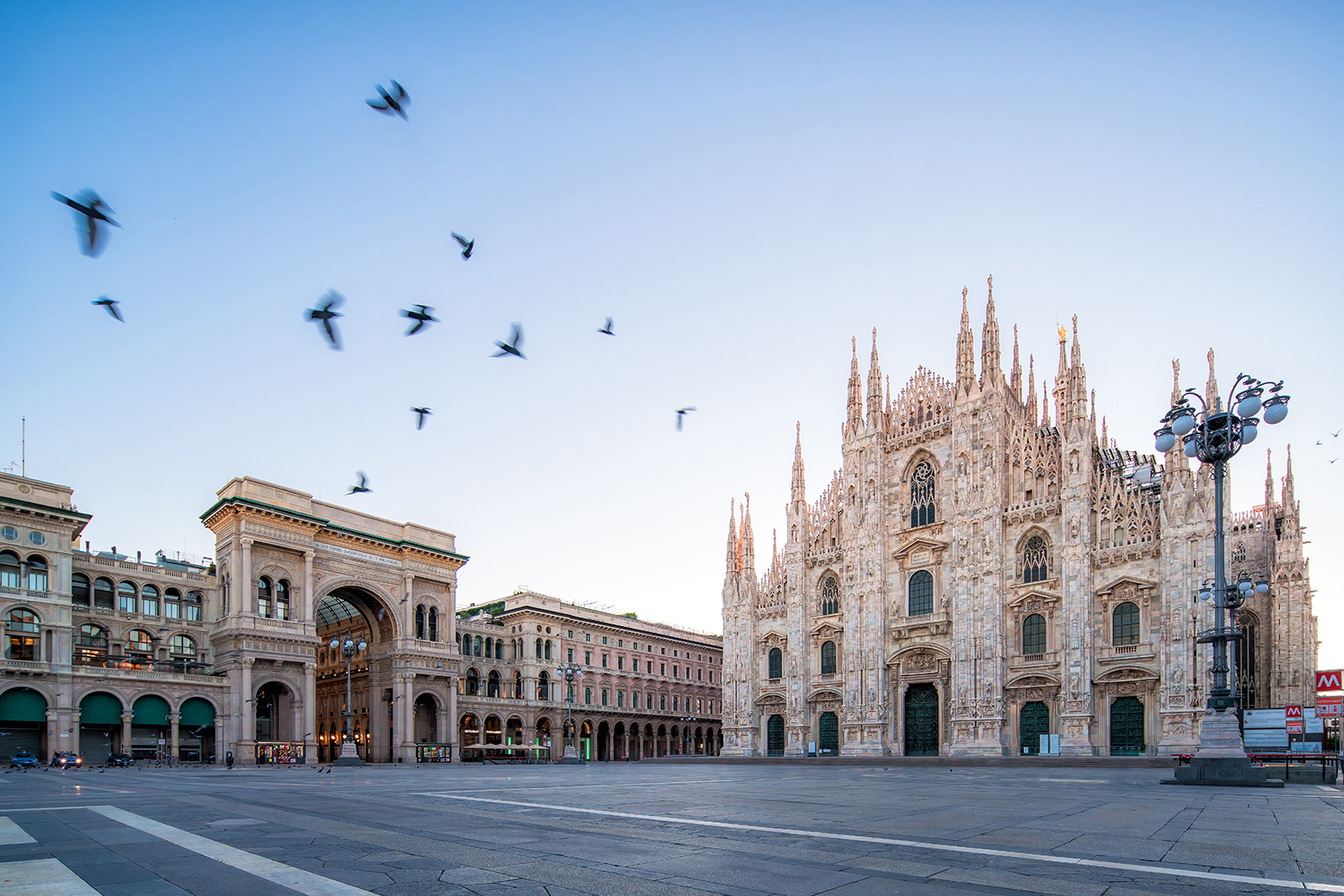 the Piazza del Duomo at dawn