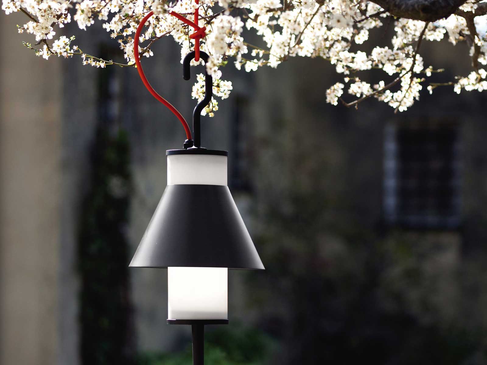 Arredare gli spazi esterni Martinelli Luce