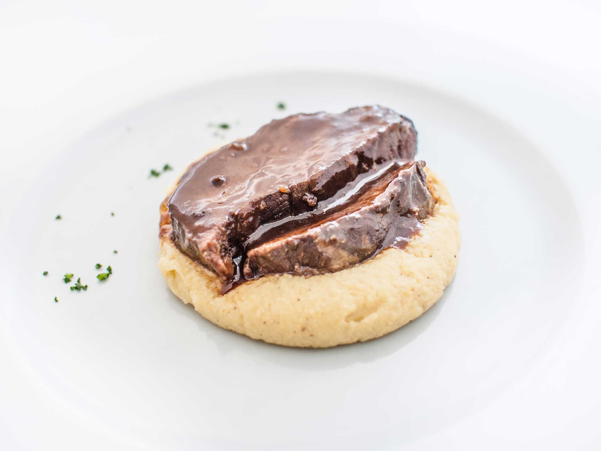 bistrot-degli-chef-stellati-Carne-La-Piola-Alba