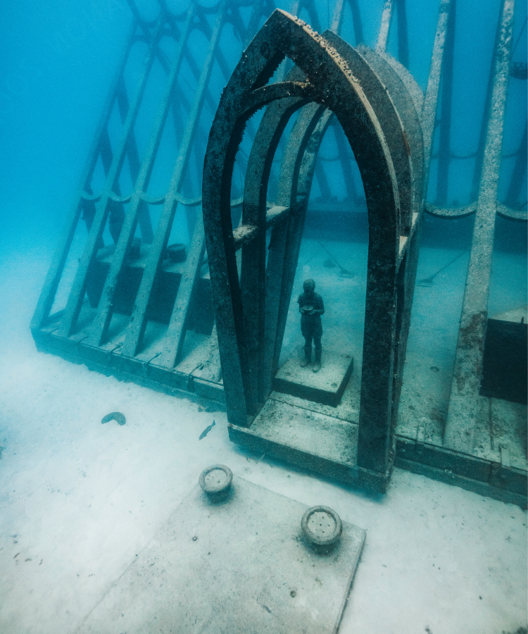 5 AUSTRALIA Museum of Underwater Art (MOUA)