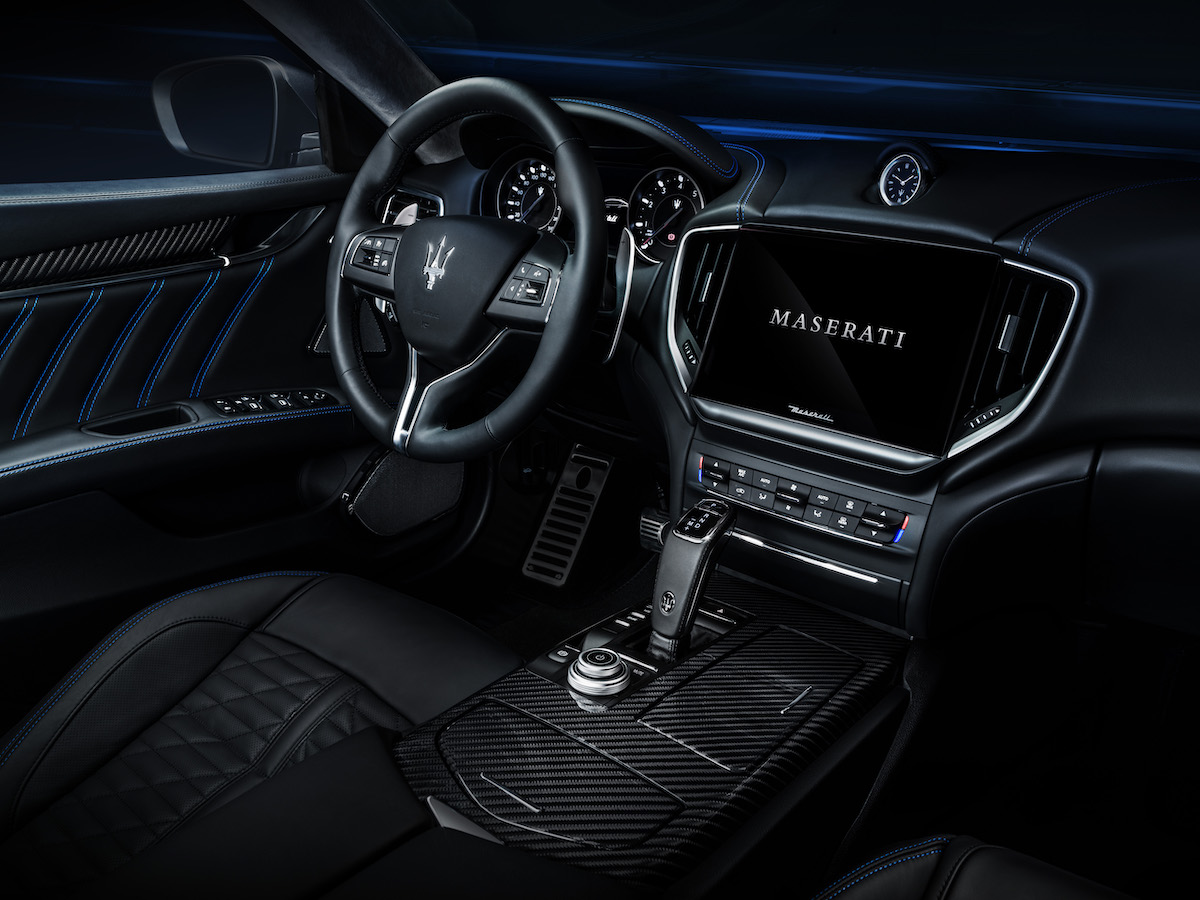 maserati-ghibli-hybrid-plancia