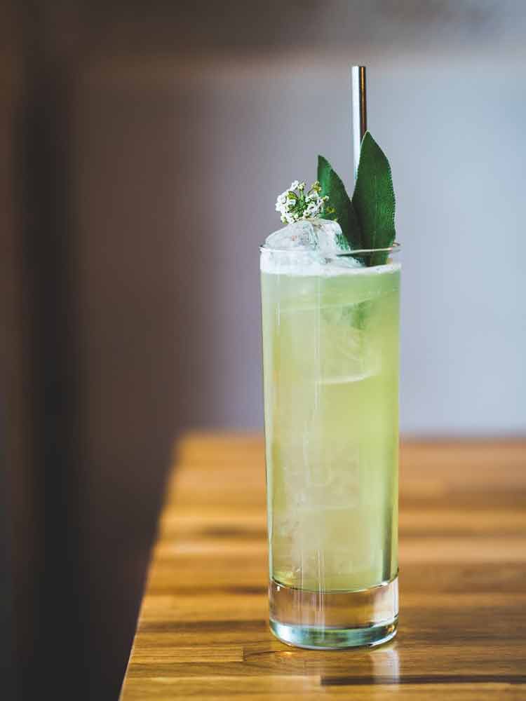 cocktail-bar-di-parigi-Dirty-Lemon