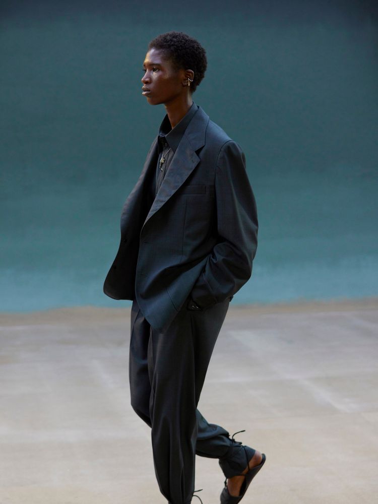 00011-Lemaire-Mens-Spring-2022-Paris-credit-Lena-Emery